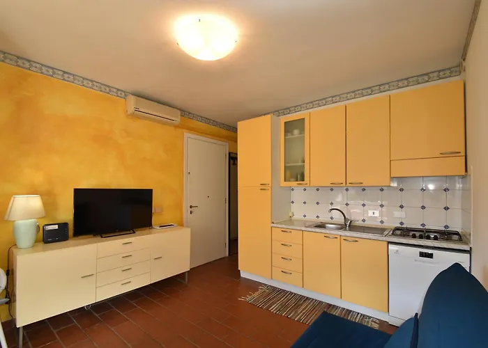 아파트 Bilocali Solaris - Vicini Al Mare Con Clima E Posti Auto 마리나디캄포